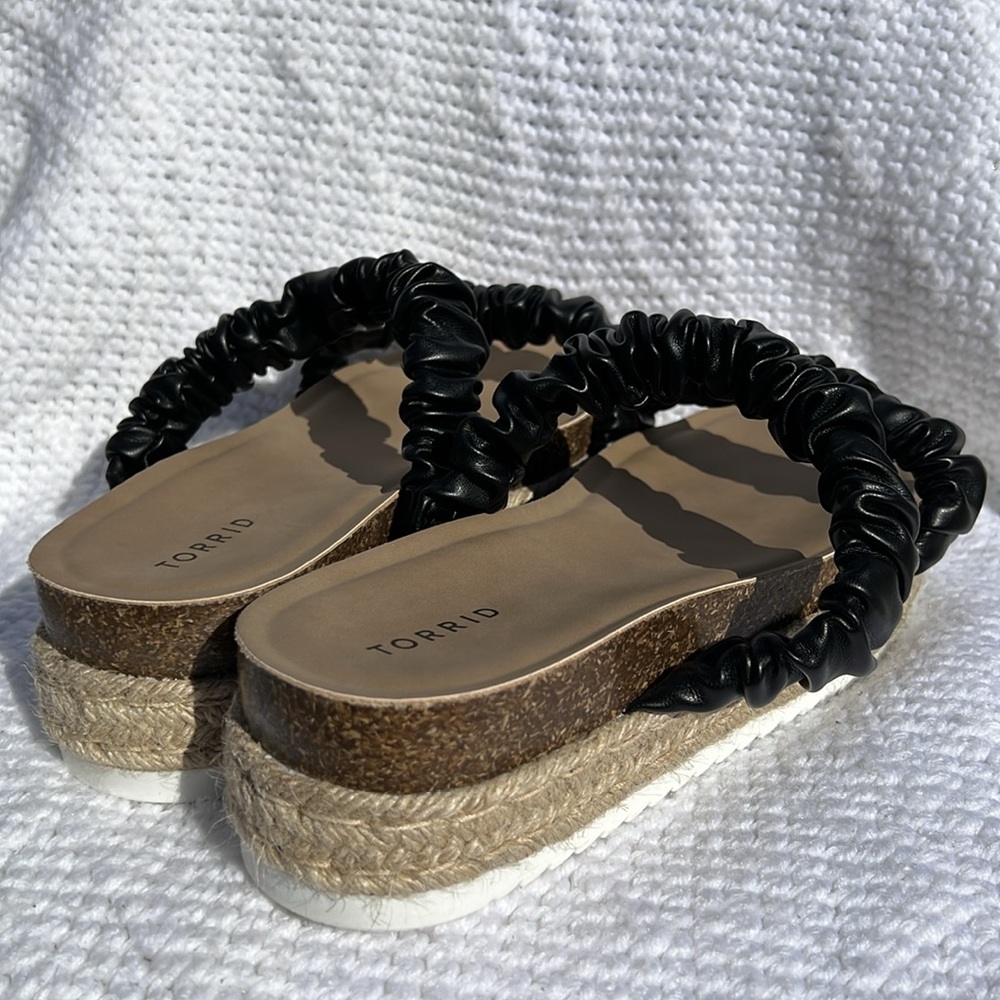 TORRID Double Band Espadrille Platform Slide size 11WW - Picture 4 of 7